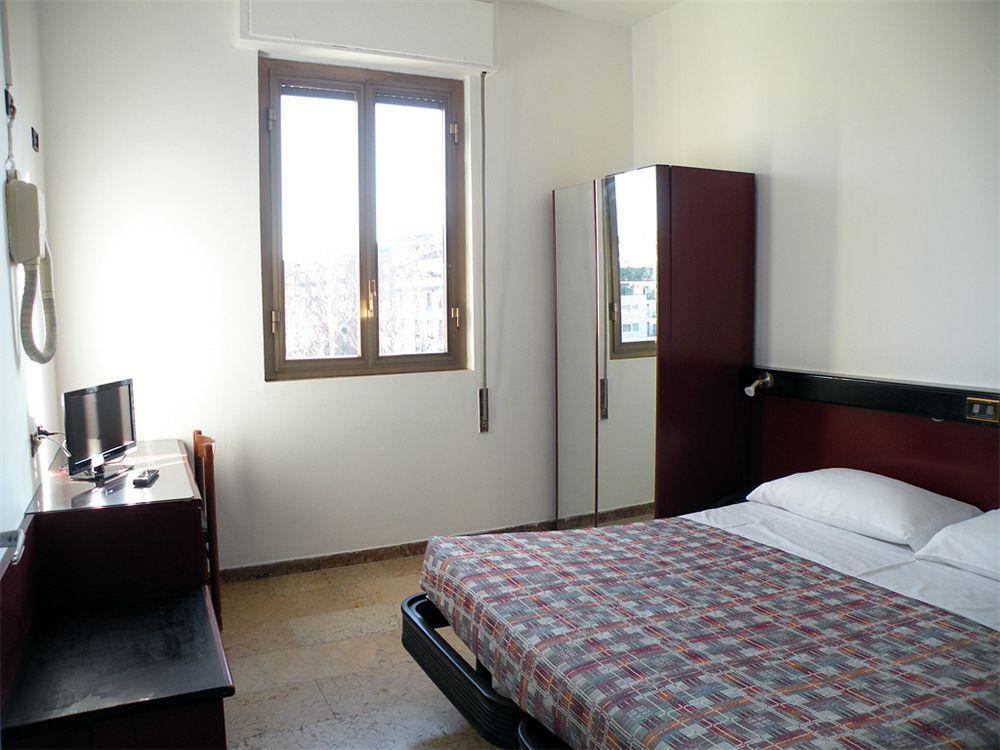 Hotel Virgilio Milán Exteriér fotografie